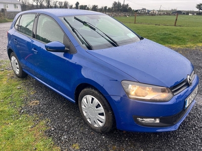 2010 - Volkswagen Polo Manual