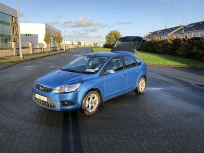 2011 - Ford Focus Manual