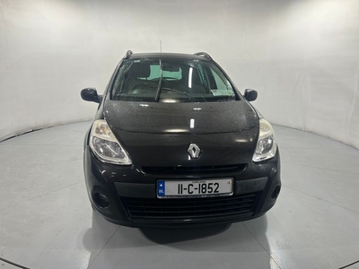 2011 - Renault Grand Clio Manual