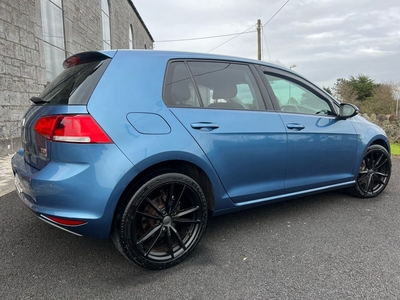 2013 - Volkswagen Golf Manual