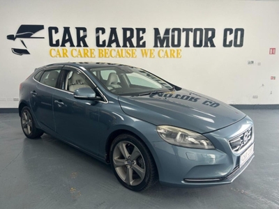 2013 - Volvo V40 Automatic