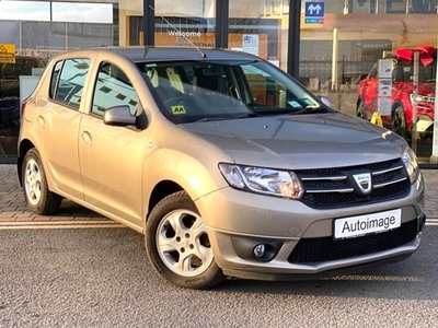 2016 - Dacia Sandero Manual