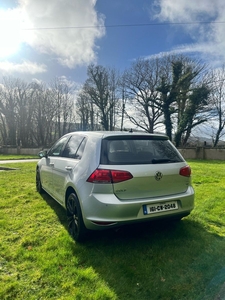 2016 - Volkswagen Golf Manual