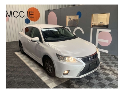 2016 (161) Lexus CT 200h