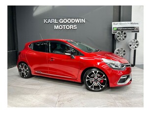 2016 (162) Renault Clio