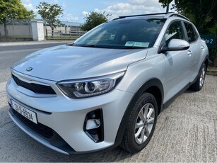 2021 (211) Kia Stonic