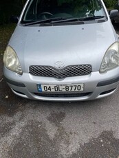 2004 - Toyota Yaris Manual