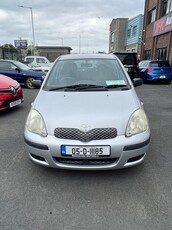 2005 - Toyota Yaris Manual