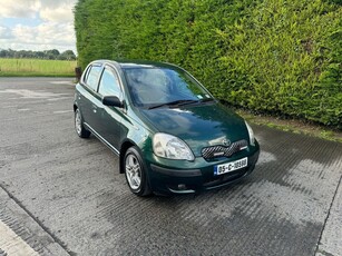 2005 - Toyota Yaris Manual