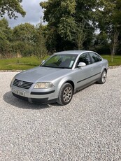 2005 - Volkswagen Passat ---