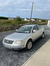 2005 - Volkswagen Passat ---