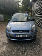 2006 - Ford Fiesta Manual