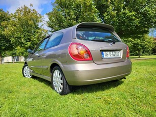 2006 - Nissan Almera Manual