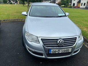 2008 - Volkswagen Passat Manual