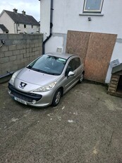 2009 - Peugeot 207 Manual