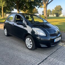 2009 - Toyota Yaris Manual