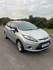 2010 - Ford Fiesta Manual