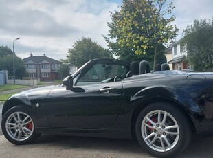 2010 - Mazda MX-5 ---