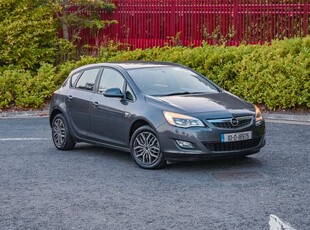 2010 - Opel Astra Manual