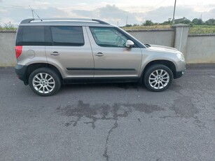 2010 - Skoda Yeti Manual