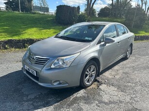 2010 - Toyota Avensis ---