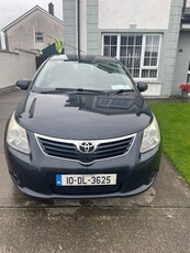 2010 - Toyota Avensis ---