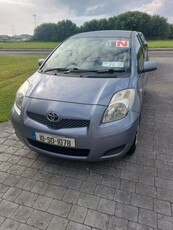 2010 - Toyota Yaris Manual