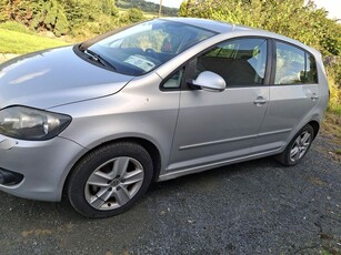 2010 - Volkswagen Golf Manual