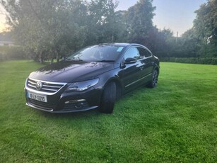 2010 - Volkswagen Passat Manual