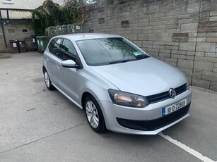 2010 - Volkswagen Polo Manual