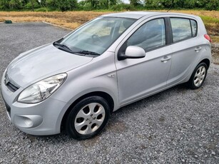 2011 - Hyundai i20 Manual