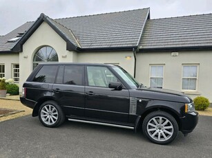 2011 - Land Rover Range Rover ---