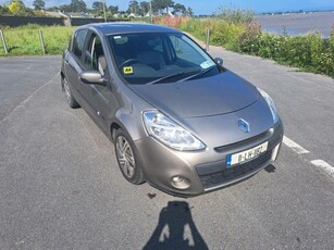 2011 - Renault Clio Manual