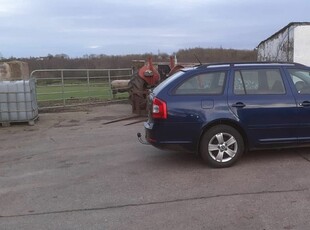 2011 - Skoda Octavia Manual