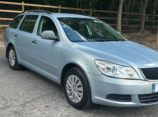 2011 - Skoda Octavia Manual