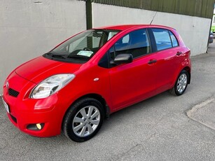 2011 - Toyota Yaris Manual