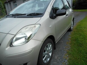 2011 - Toyota Yaris Manual