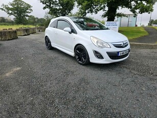 2011 - Vauxhall Corsa ---