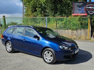 2011 - Volkswagen Golf Manual