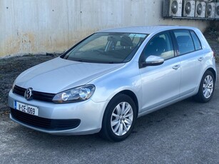 2011 - Volkswagen Golf Manual