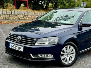 2011 - Volkswagen Passat Manual