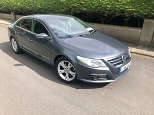 2011 - Volkswagen Passat Manual