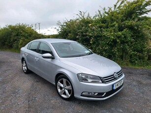 2011 - Volkswagen Passat Manual