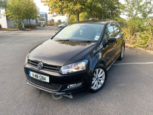 2011 - Volkswagen Polo Manual