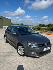 2011 - Volkswagen Polo Manual