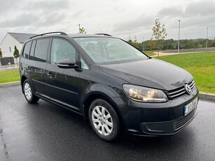 2011 - Volkswagen Touran Manual