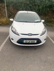 2012 - Ford Fiesta Manual