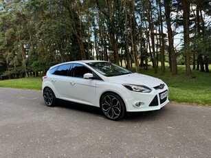 2012 - Ford Focus Manual