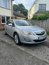 2012 - Opel Astra Manual