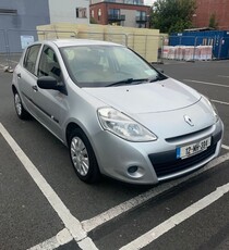 2012 - Renault Clio Manual